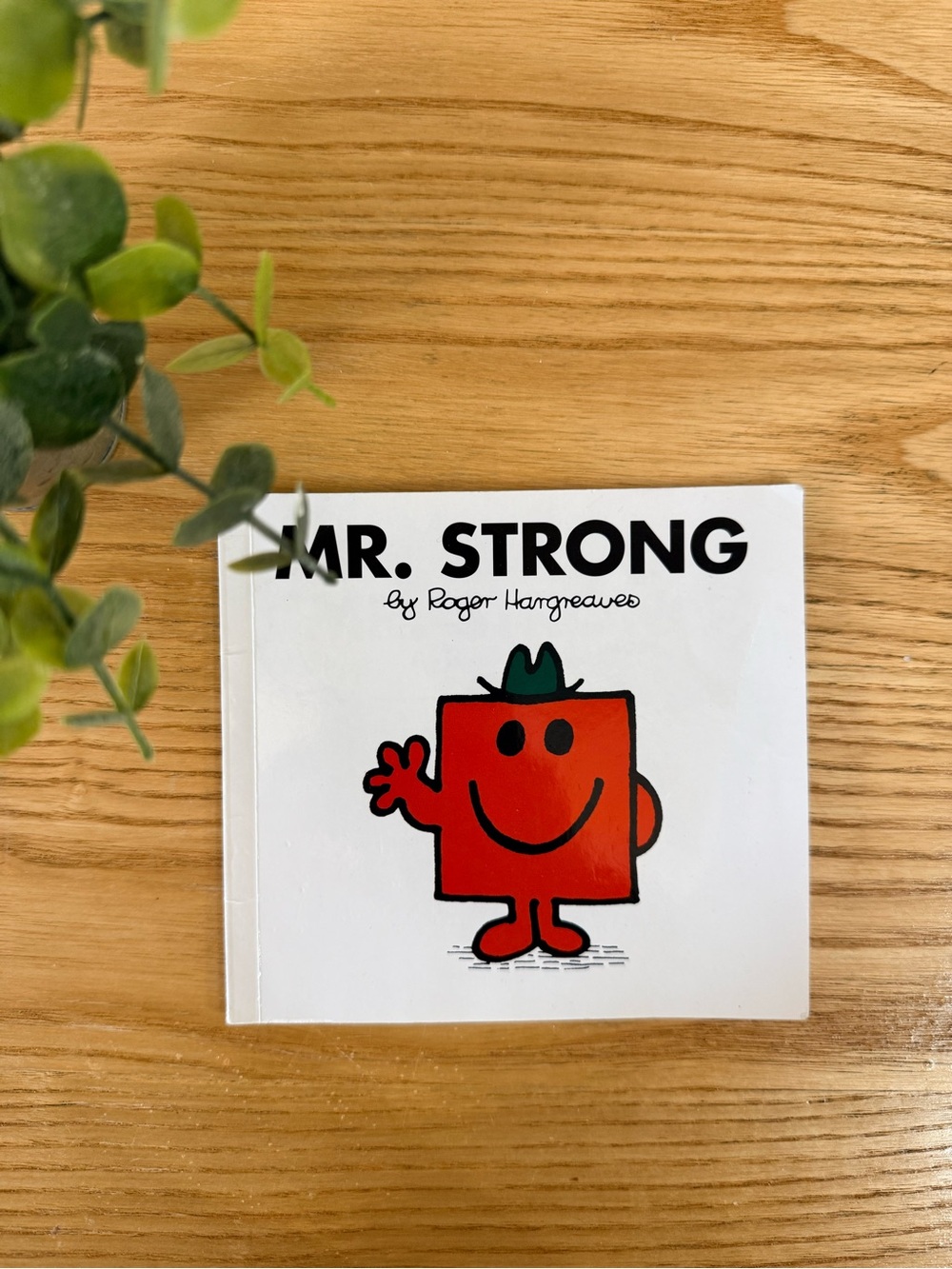 🌿10/$25 • Mr.Strong by Roger Hargreaves